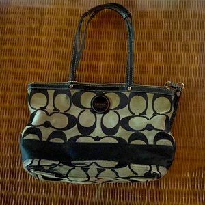 Coach shoulder bag